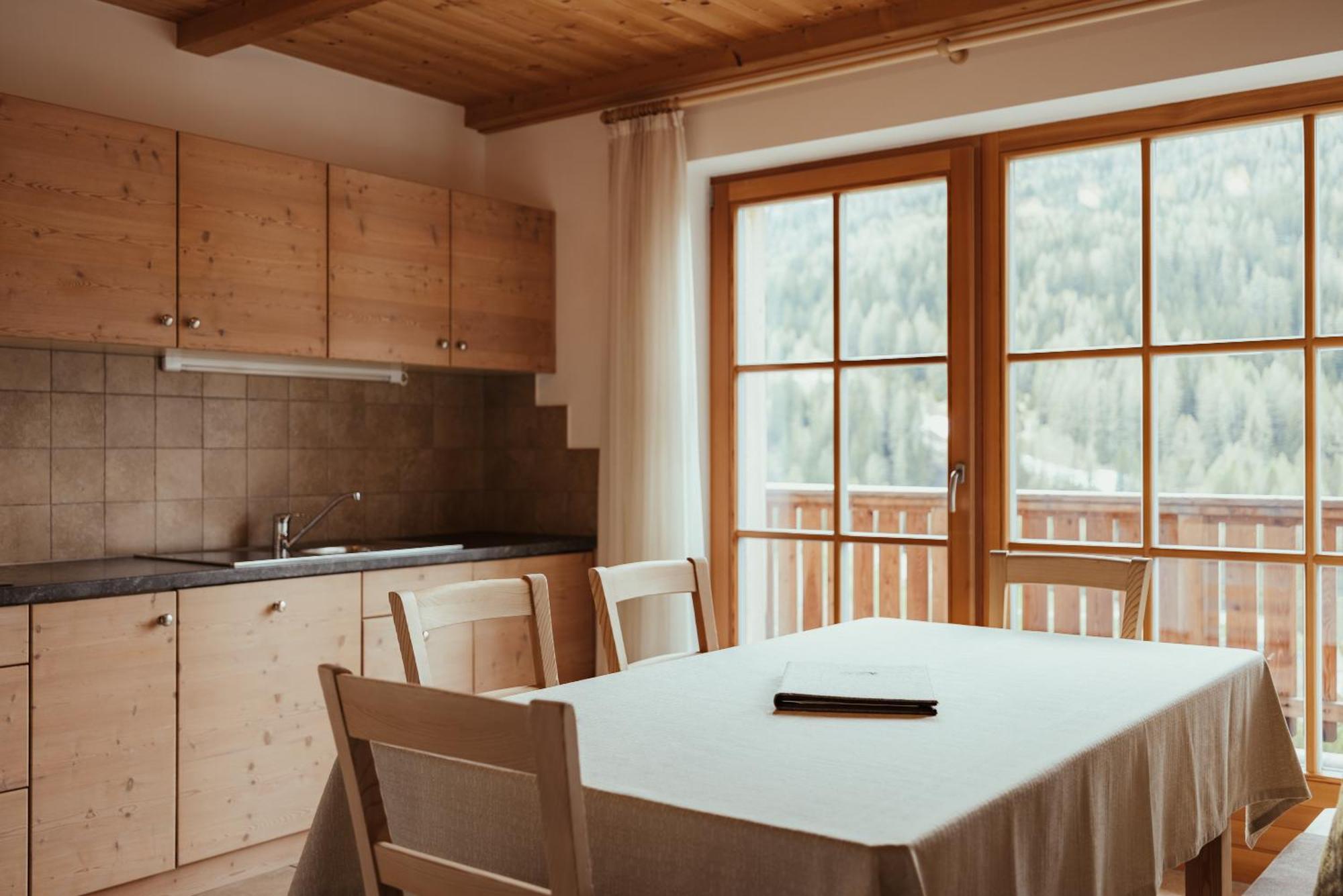 Refugium Laflu Apartments Corvara Buitenkant foto