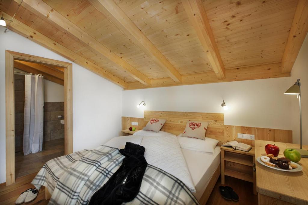 Refugium Laflu Apartments Corvara Kamer foto